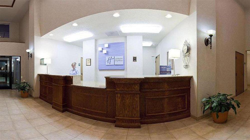 Holiday Inn Express Hotel & Suites Chickasha By Ihg Eksteriør billede