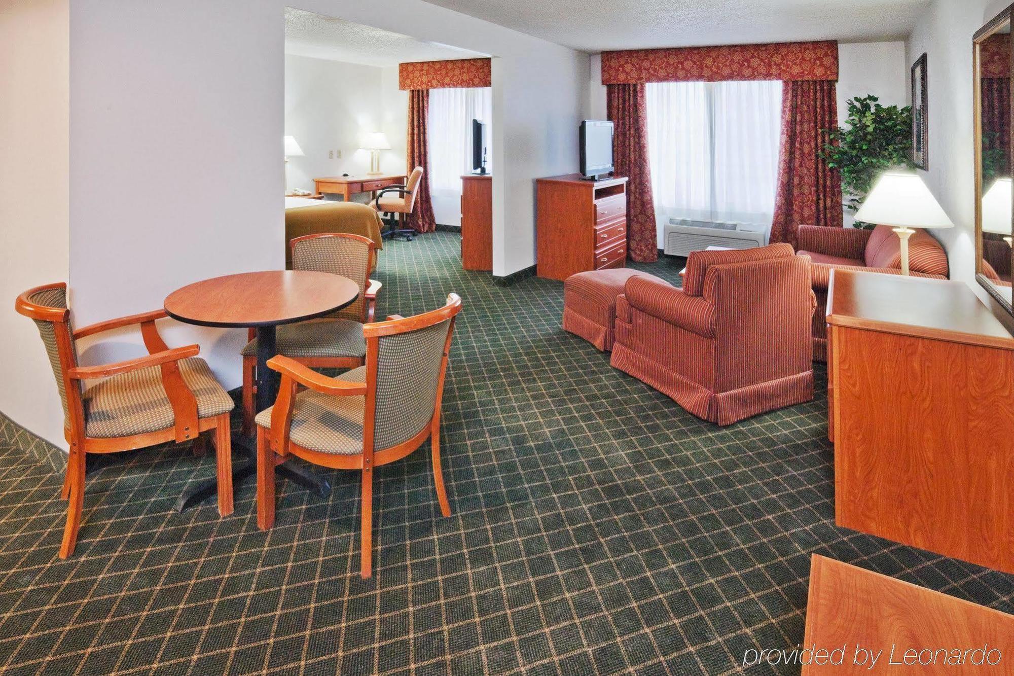 Holiday Inn Express Hotel & Suites Chickasha By Ihg Værelse billede